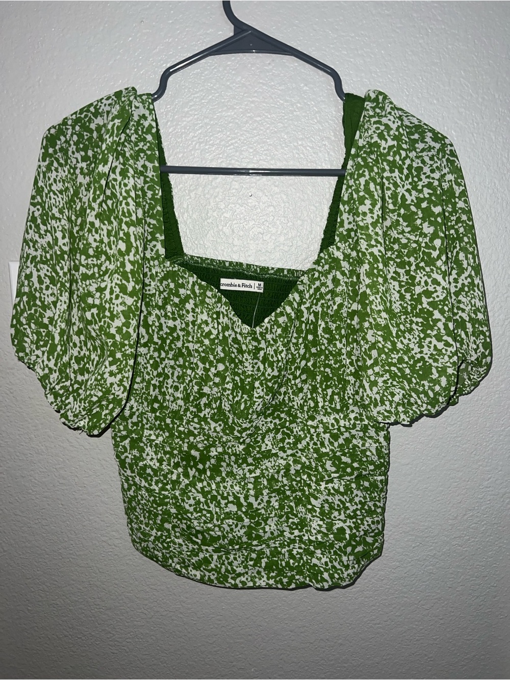 Abercrombie & Fitch Green and White Floral Puff-Sleeve Blouse